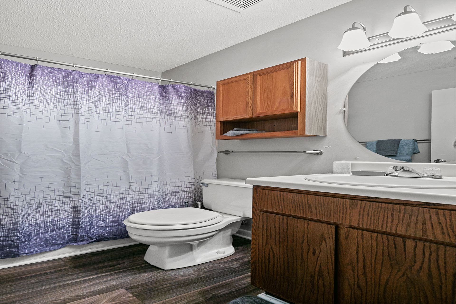 Cross Creek Cove _ Bathroom